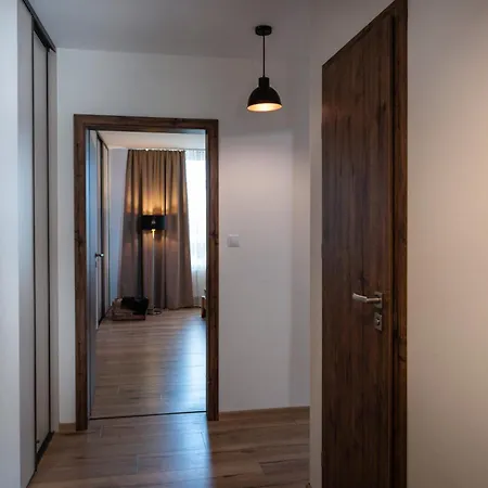 A-partman Sk - Main Square - Private Parking - Mountain View - Floor - 82 M2 * Poprad